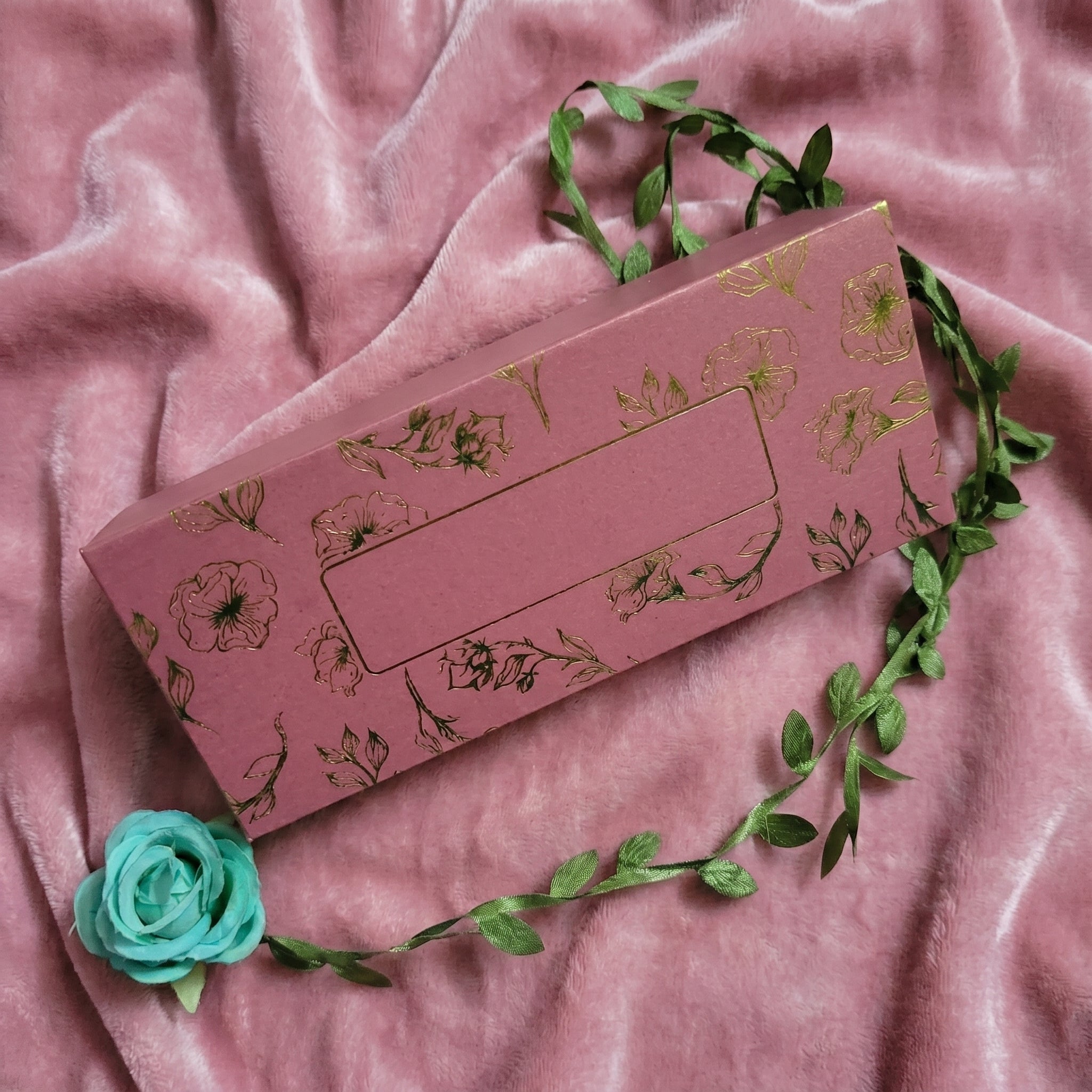 FOIL CARD ENVELOPES (maroon and gold)
